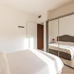 Apartmán Air-conditioned With Private Parking *