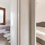 Air-conditioned With Private Parking Apartmán Badesi